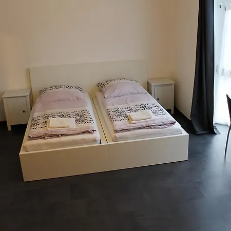 Apartment Messe - Ferienwohnung Kuthsweg *